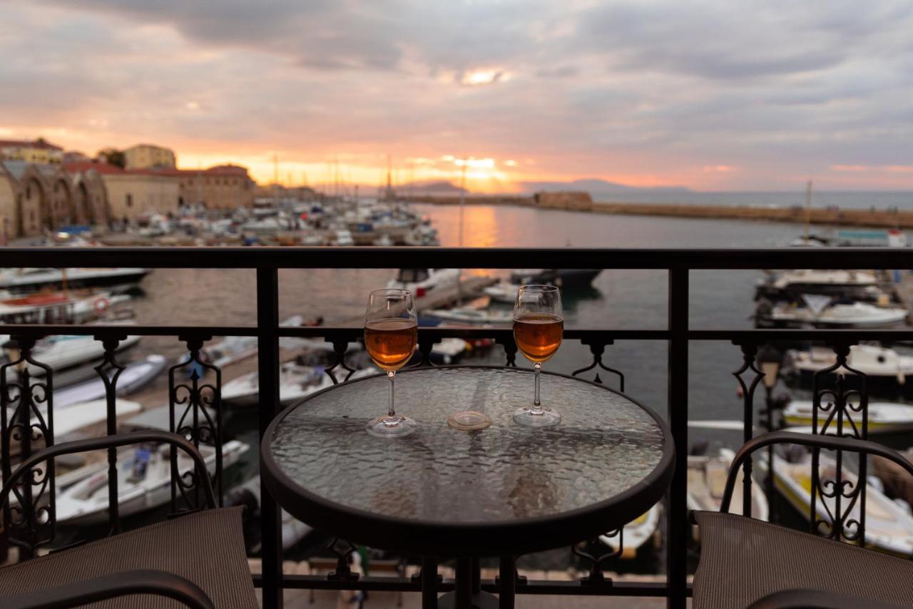 Destino Home Overlooking The Venetian Port Of Chania Ханья Экстерьер фото