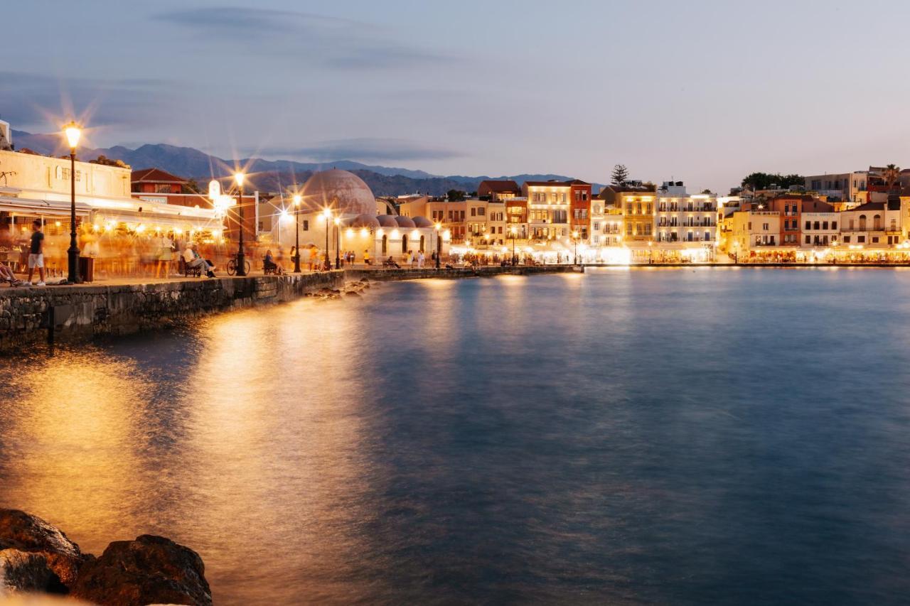 Destino Home Overlooking The Venetian Port Of Chania Ханья Экстерьер фото